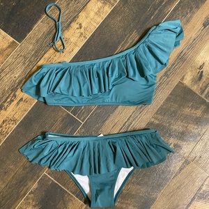 Cupshe ruffle bikini